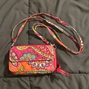 Vera Bradley crossbody / wristlet